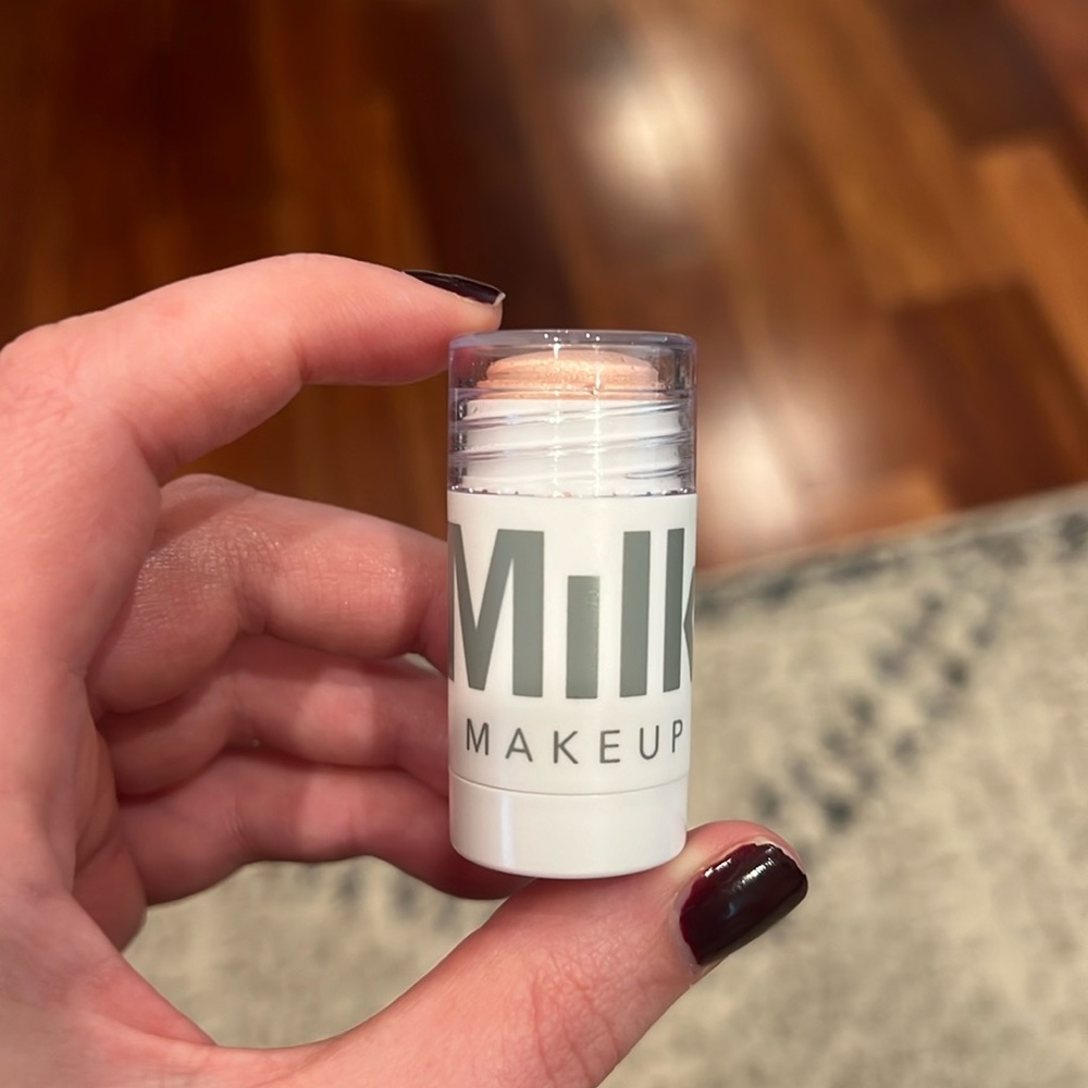 Milk Cream Highlighter in Turnt